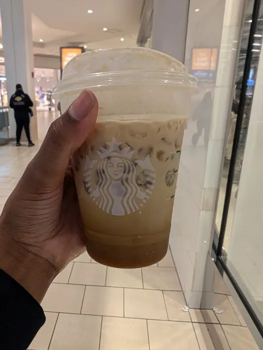 Starbucks Picture 2