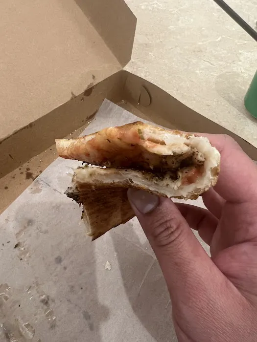 Lulu's Pizza Picture 2