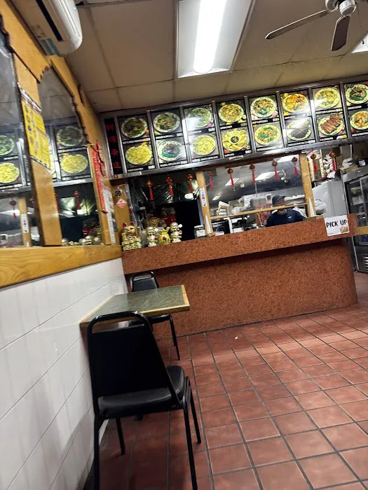 Moon Palace Kitchen Picture 7