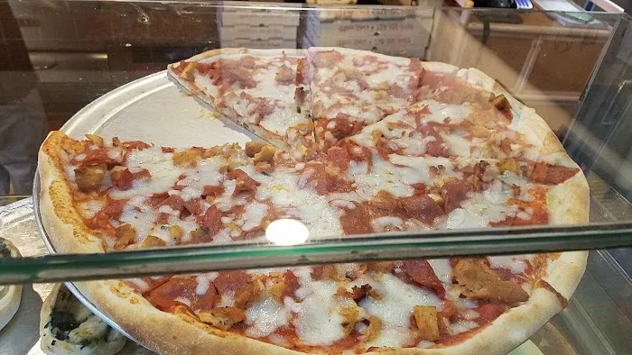 WB Pizza Restaurant Picture 1