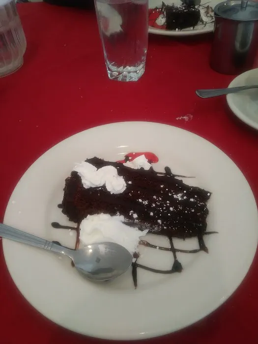 WB Pizza Restaurant Picture 6