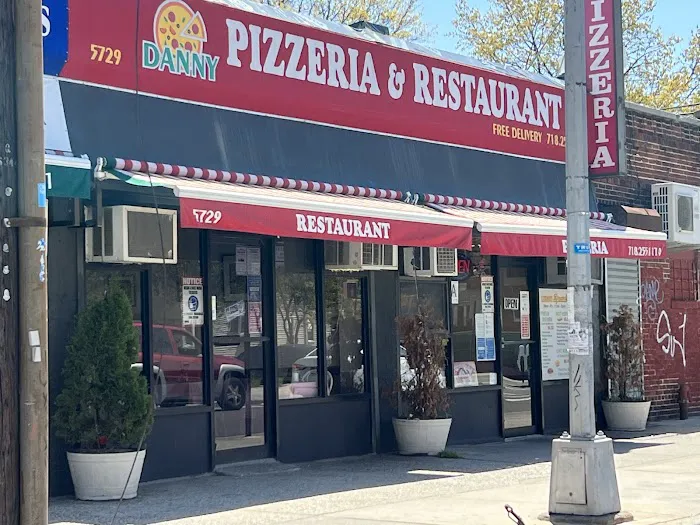 Danny Pizzeria & Restaurant Picture 1