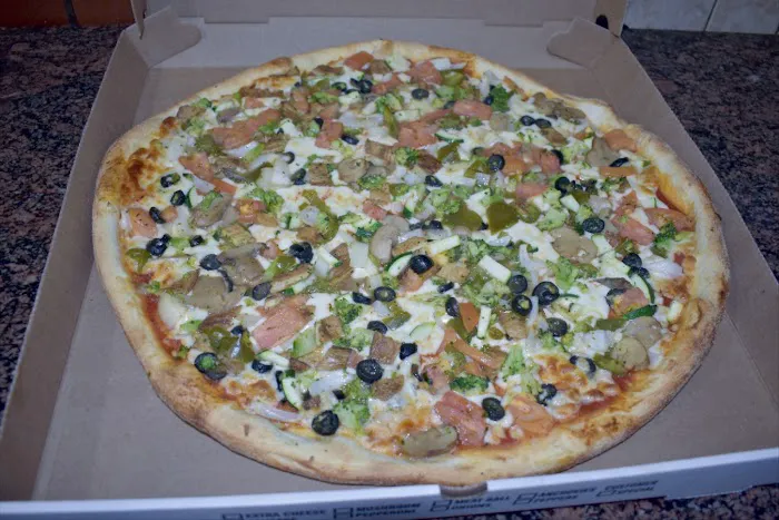 Danny Pizzeria & Restaurant Picture 9