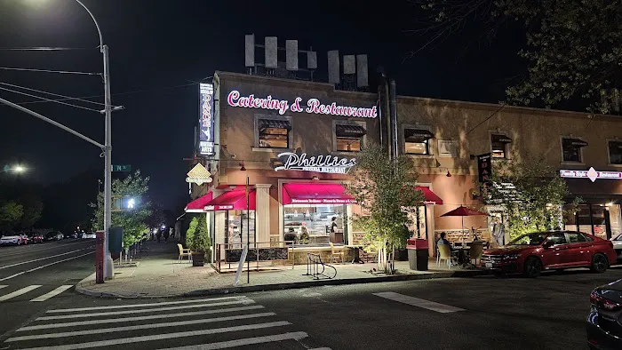 Phillies Pizzeria Restaurant Picture 6