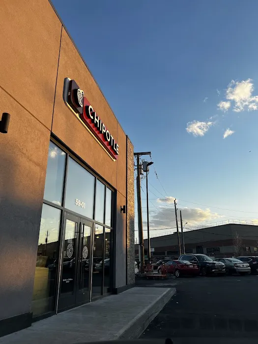 Chipotle Mexican Grill Picture 8