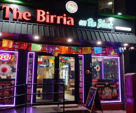 THE Birria on the block Restaurante