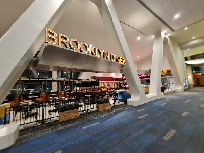 Brooklyn Diner (LaGuardia) Picture 4