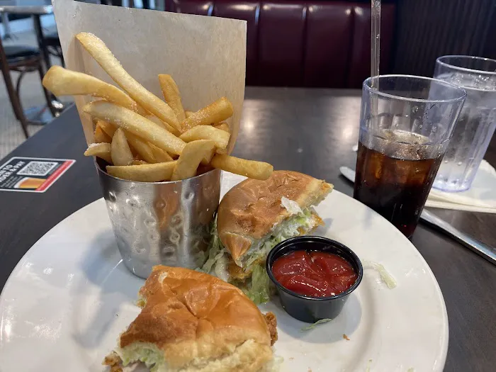 Brooklyn Diner (LaGuardia) Picture 5