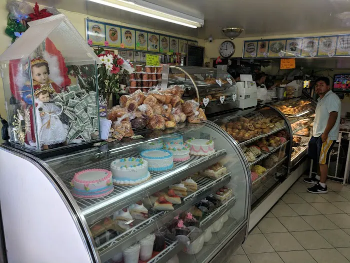 Beky's Bakery Picture 6