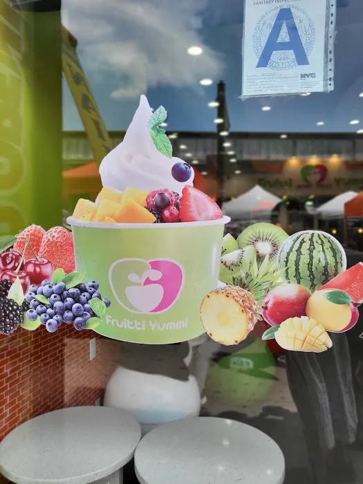 Fruitti Yummi Frozen Yogurt Picture 1