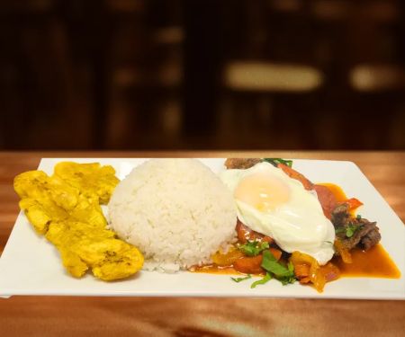 Dinastia Ecuadorian Food