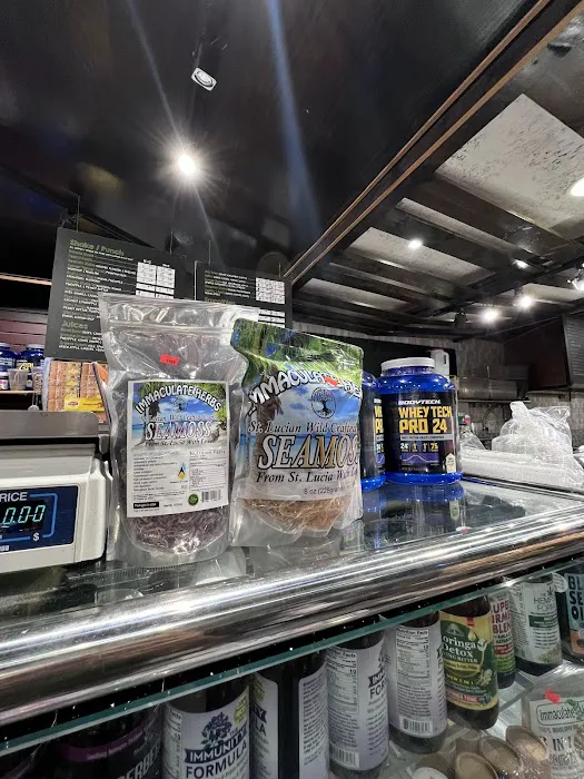 World Health Juice Bar And Deli. Picture 2