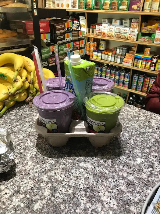 World Health Juice Bar And Deli. Picture 7