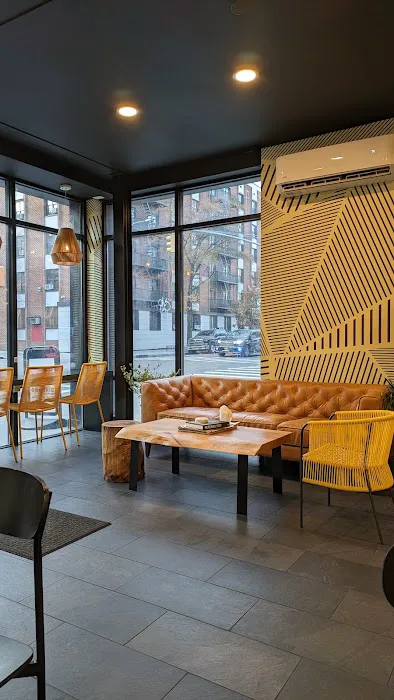 Ginjan Cafe Picture 3