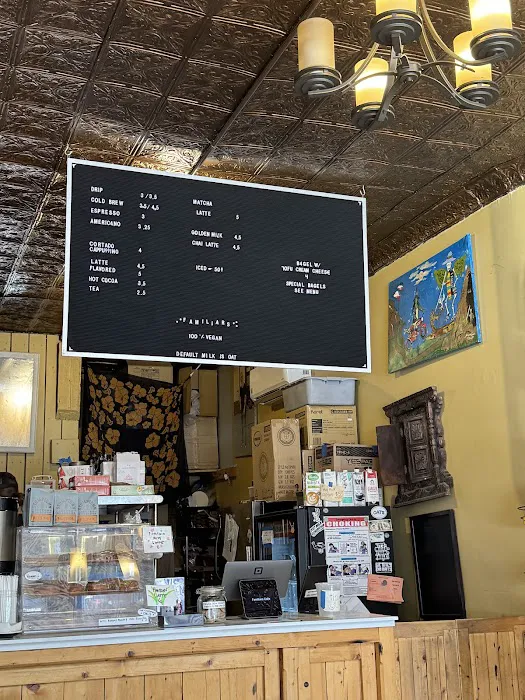 Familiars Vegan Coffee Shop Picture 9