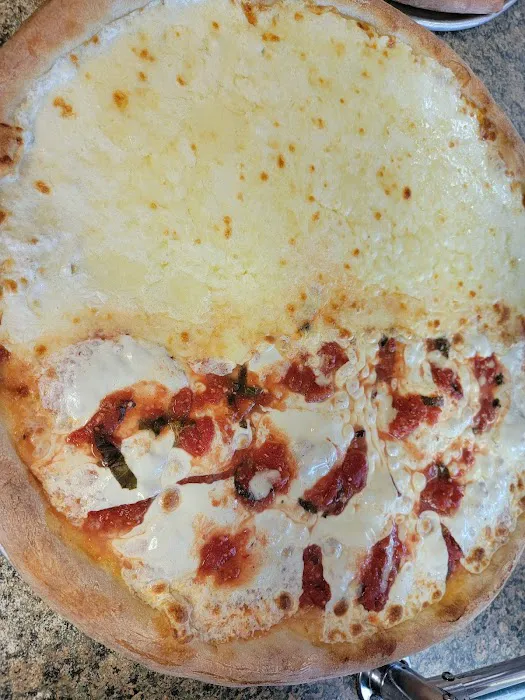 Royal Pizza Picture 9