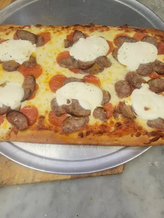 Royal Pizza Picture 7