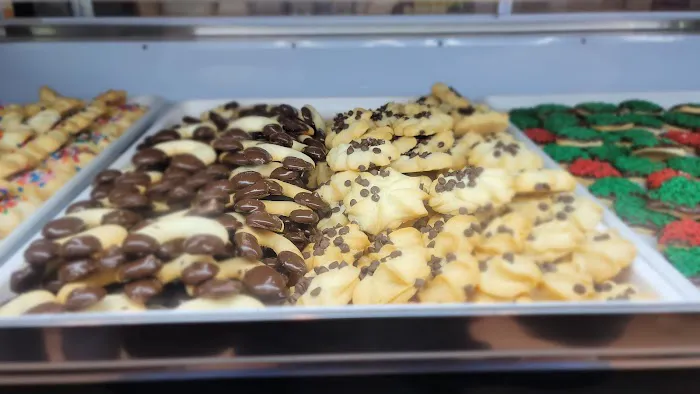 Calibella Bakery & Piqueteadero Inc. #2 Picture 2