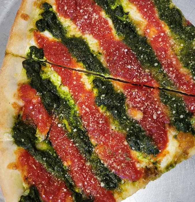 Julie’s Pizzería & Restaurant Picture 10
