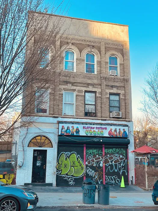 Candii Deli Grocery Picture 1