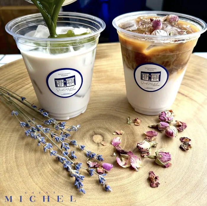 Saint Michel Cafe Picture 9