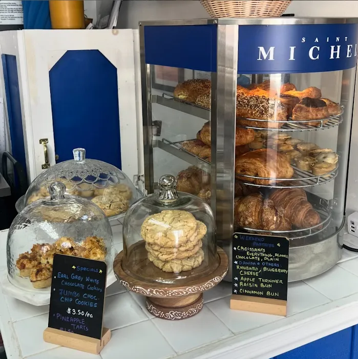 Saint Michel Cafe Picture 4