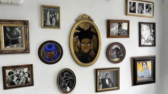 Saint Michel Cafe Picture 5
