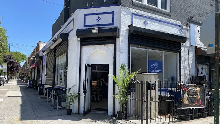 Blueberry cafe Picture 2