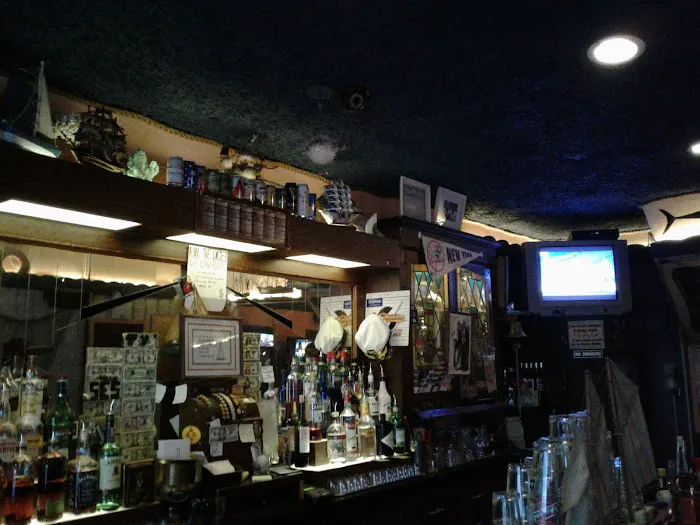 Windjammer Bar Picture 7