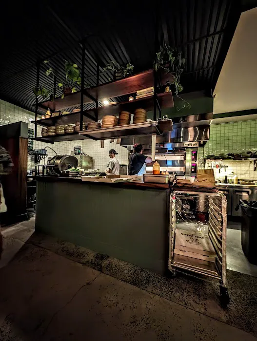 Decades Pizza | Bar and Restaurant in Ridgewood, Queens - NYC Picture 1