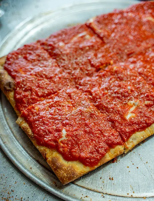 Mano's Pizzeria Picture 3