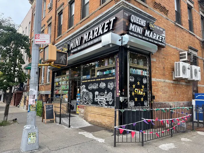 Queens Star Mini Market Corp Picture 1