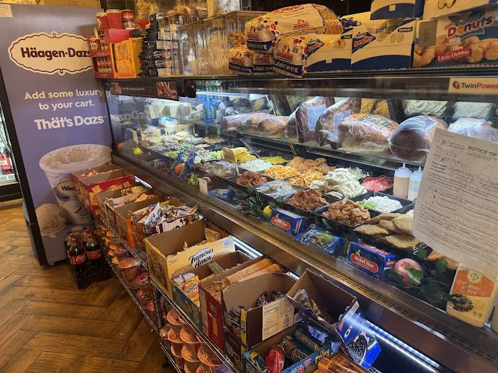 Queens Star Mini Market Corp Picture 9