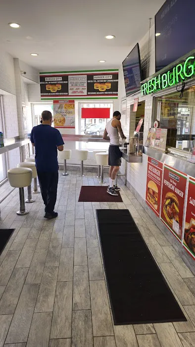 Burger City Picture 5