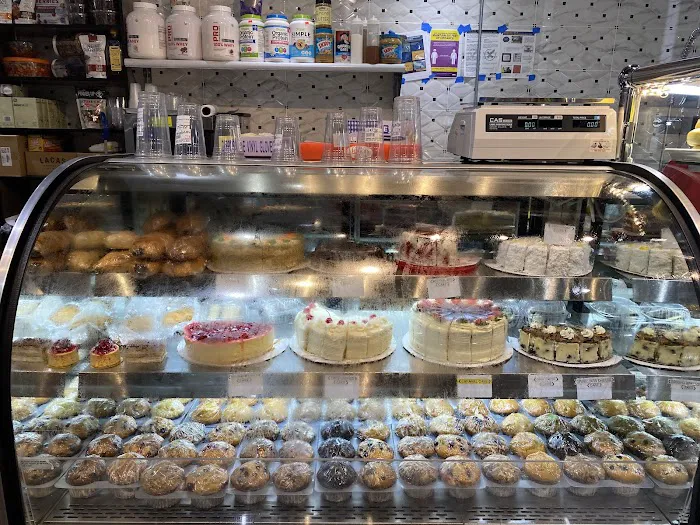 Organic Town Deli & Grill Picture 4