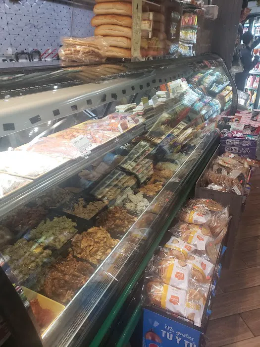 Organic Town Deli & Grill Picture 10