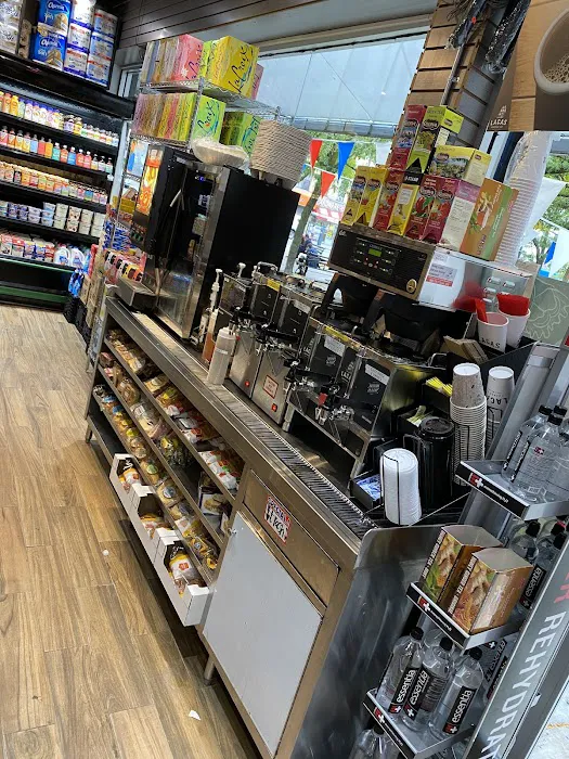 Organic Town Deli & Grill Picture 8