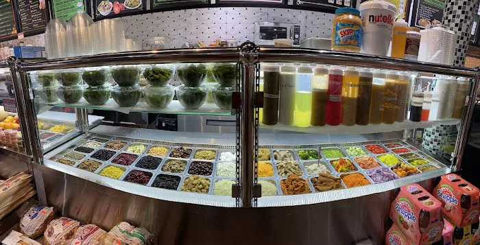 Organic Town Deli & Grill Picture 1
