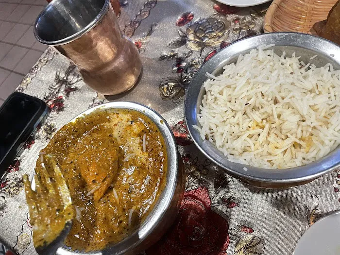 Simon's kitchen (Indian & Nepali cuisine) Picture 4