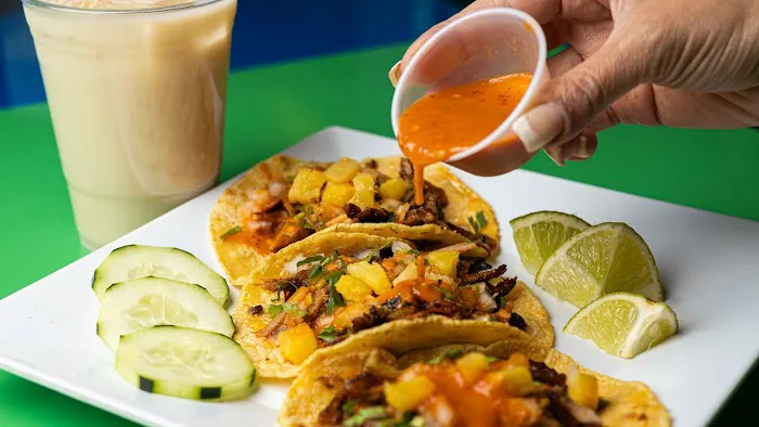 Taqueria al Pastor Picture 6
