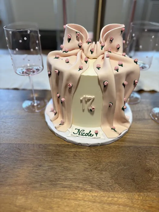 Iva’s Sweet Parlour Picture 5