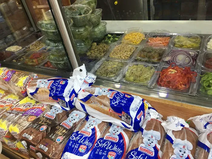 Green Basket Deli Picture 4