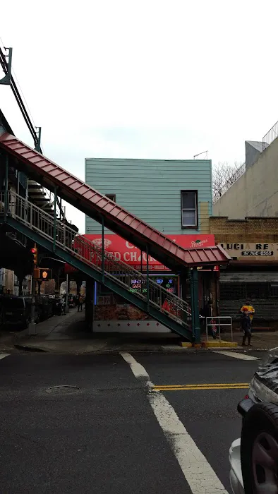 Crown Fried Chicken & Pizza Picture 6