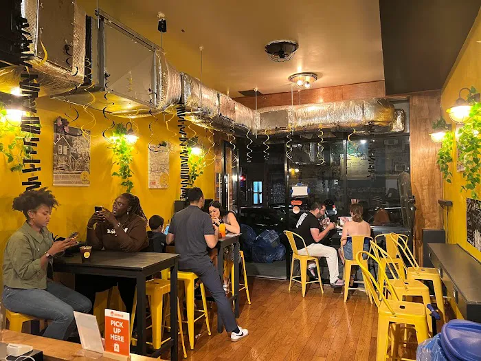 Filly Luv - the best fried chicken sandwich and boba tea Picture 2