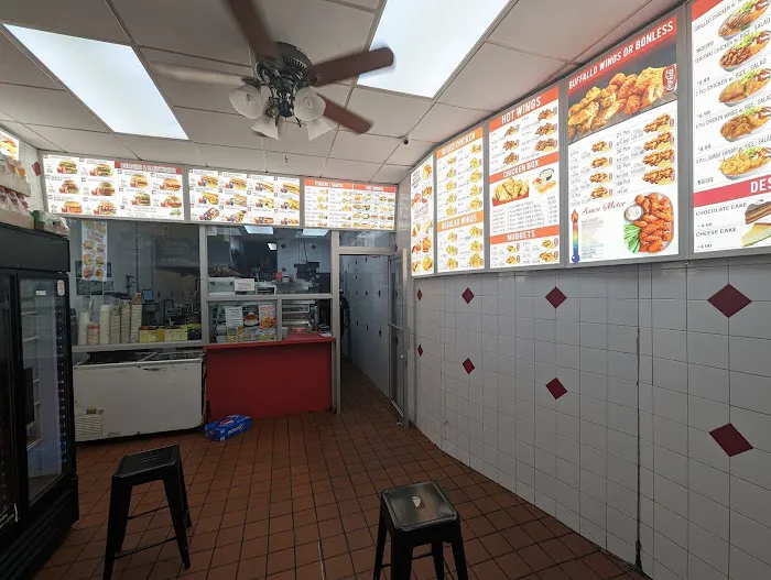 Crown Fried Chicken Picture 3