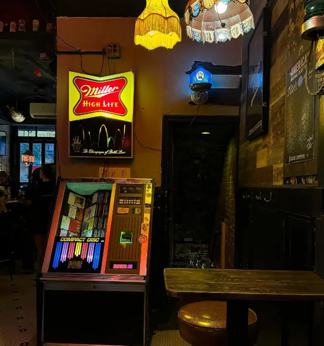 Do or Dive Bar Picture 10