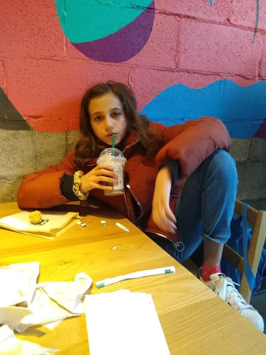 Starbucks Picture 2