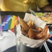 Uptown Gaming Bar and Lounge ico