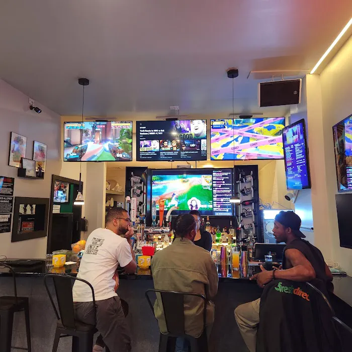 Uptown Gaming Bar and Lounge Picture 9