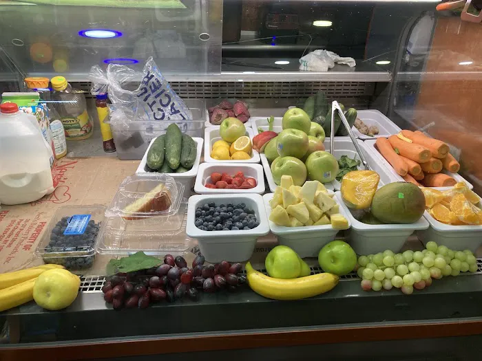 Y&A Deli Grocery Picture 4